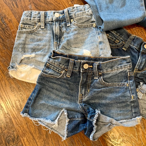 Old Navy - Girls' 6 Piece Denim Bundle, Size 6/7 - Picture 2 of 4